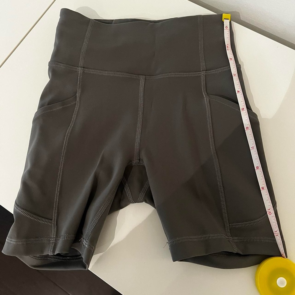 lululemon athletica Women's Green Bike Shorts